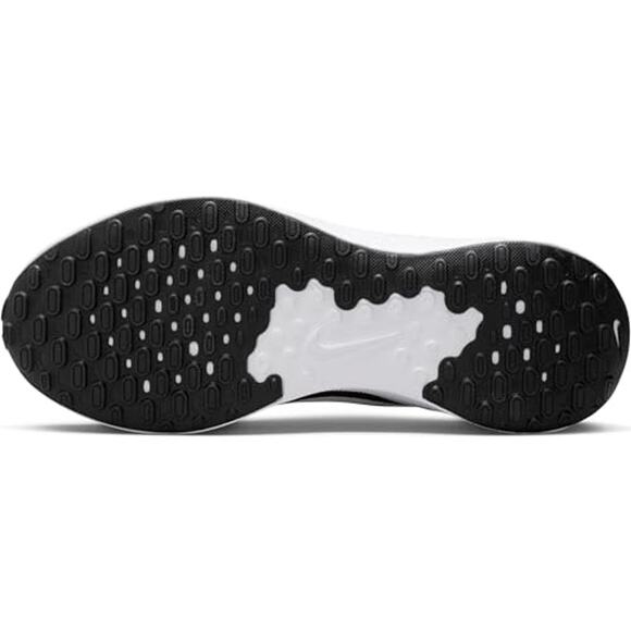 NWT Nike Revolution 7 Men’s Running Shoes Black/White FB2207-001 Size 15